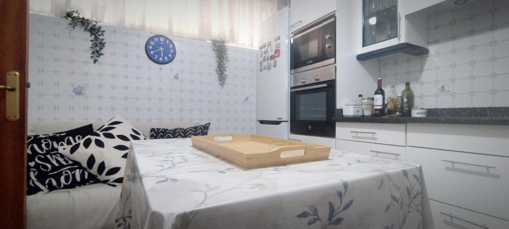 Castro-Urdiales Apartamento 3 Minutos De La Playa Castro Urdiales Rum bild